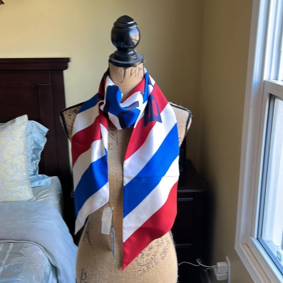 Balenciaga 💯 authentic - Picture 1 of 10